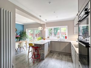 Photo 10- click for photo gallery